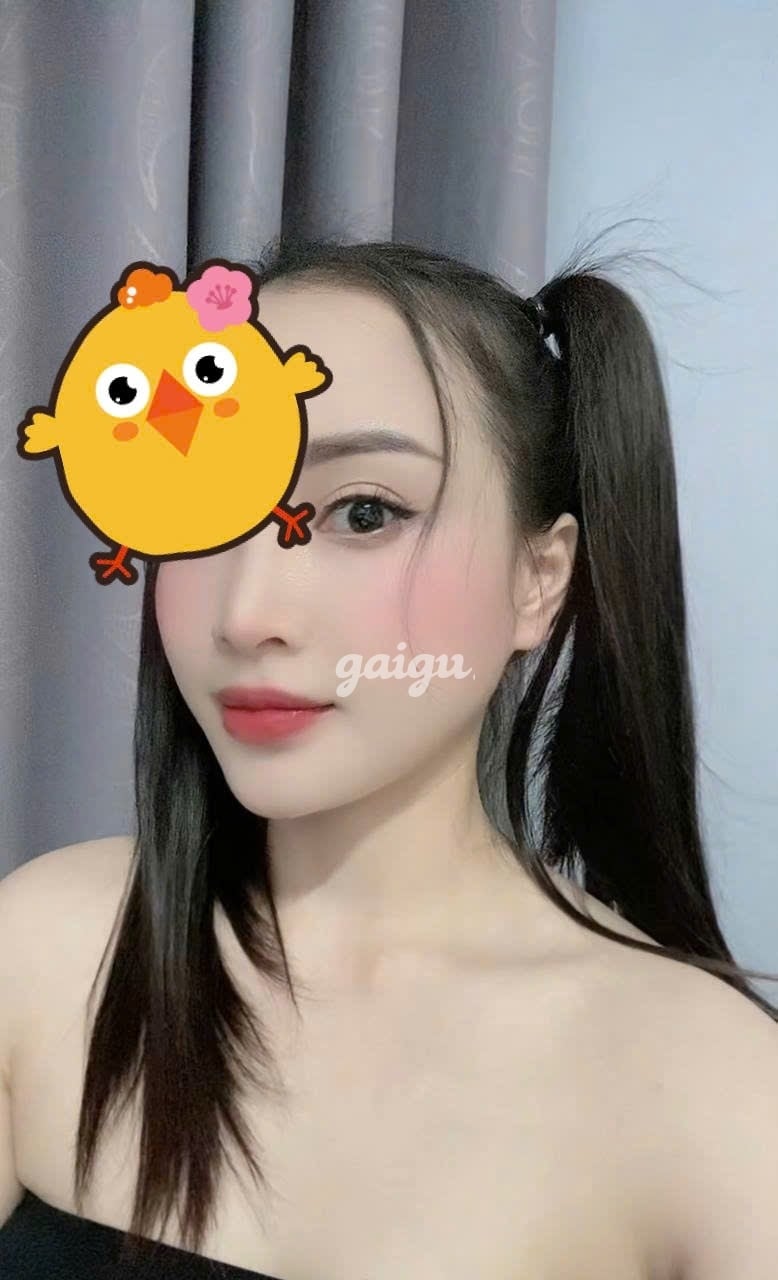 BÉ HELEN XINH XẮN VÚ BỰ SUGGAR BABY XEXY BÚ LIẾM DÂM ĐÃNG CHIỀU KHÁCH NHƯ NGƯỜI YÊU