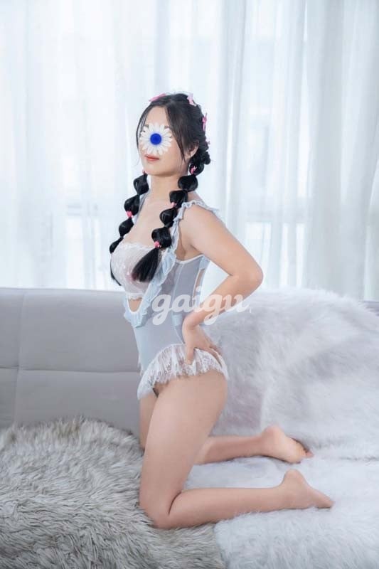 Quỳnh Như – Bé Tân Binh Mới Mẻ Vú Mông Căng Nét Sạch Sẽ