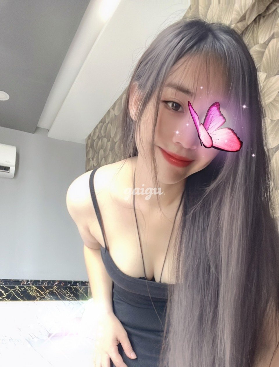 TRANG MIA _Đôi Mắt Đẹp Nụ Cười Duyên_Hút Hồn Checker Rất Đáng Yêu