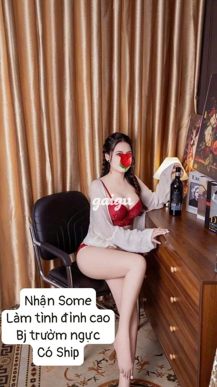 BÉ KIM CƯƠNG XINH GÁI,DÁNG ĐẸP,NÚT LƯỠI , MÚT CHIM NHƯ NGƯỜI TÌNH