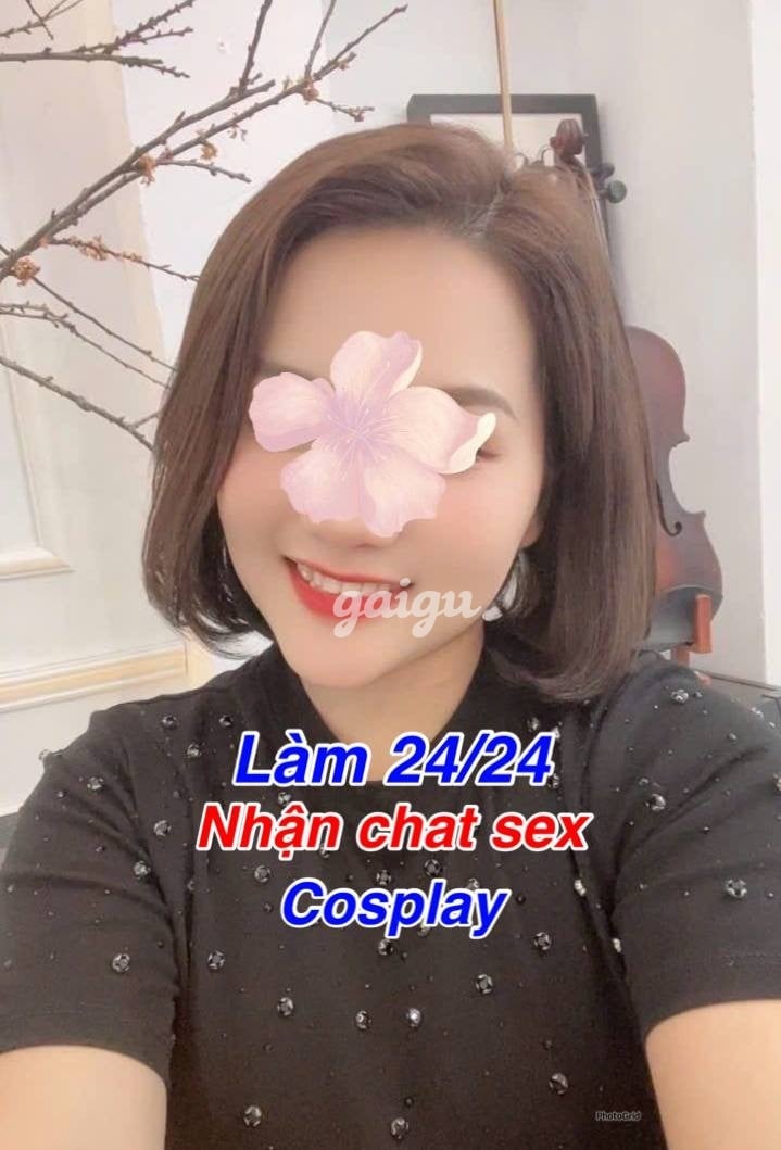 DIỆU LINH GÁI XINH VÚ TO,MÔNG CONG, HÀNG NGON PHÁ GIÁ